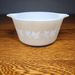 Pyrex Sandalwood casserole 473